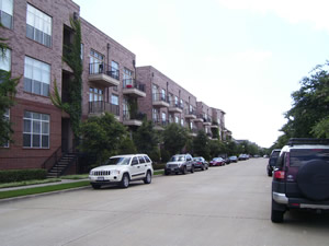 Neighborhood Housing in The Colony